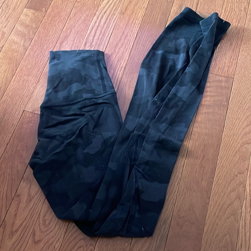 camo lululemon align leggings size 0, 28 inch length